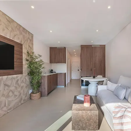 Charming Golden Mile At 300m From The * Marbella