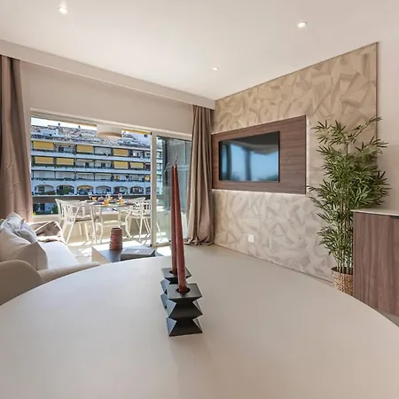 Charming Golden Mile At 300m From The * Marbella