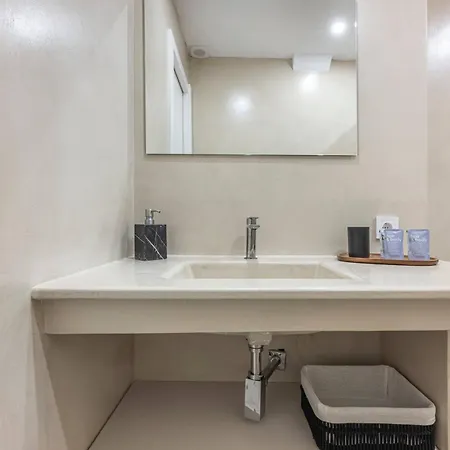 Appartement Charming Golden Mile At 300m From The