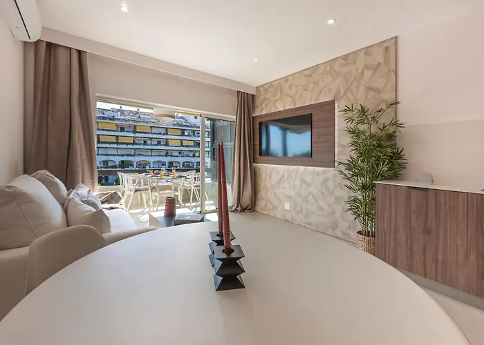 Charming Golden Mile At 300m From The * Marbella